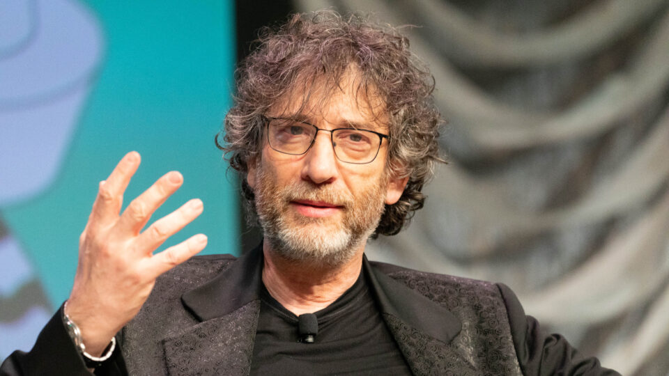 A photograph of author Neil Gaiman.
